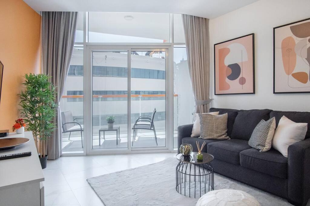 Lively Pop Apartment On The Business Bay Canal Dubaj Kültér fotó
